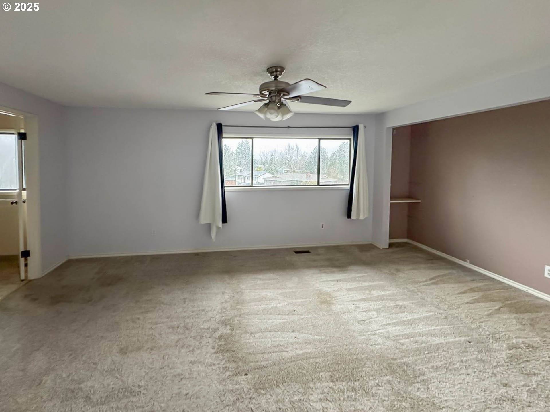 Gresham, OR 97030,4111 NE 3RD ST