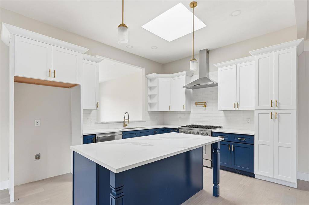 Dallas, TX 75240,13411 Forestway Drive