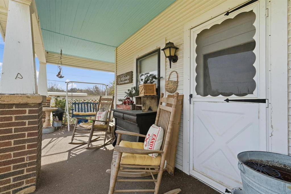 Breckenridge, TX 76424,421 S McAmis Street