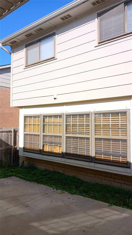 Grand Prairie, TX 75052,57 W Townhouse Lane #18