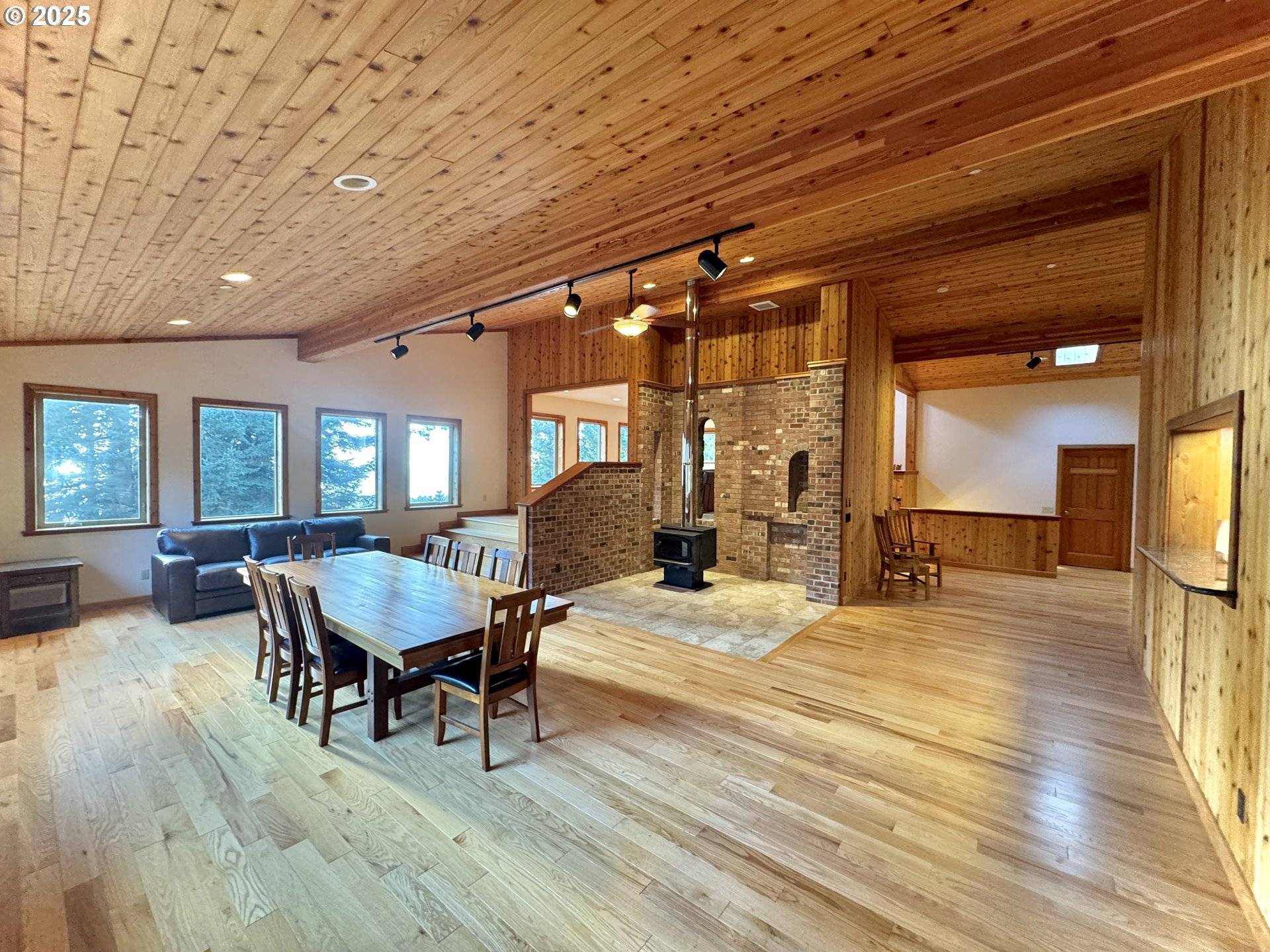 Gold Beach, OR 97444,94330 Schreiber DR