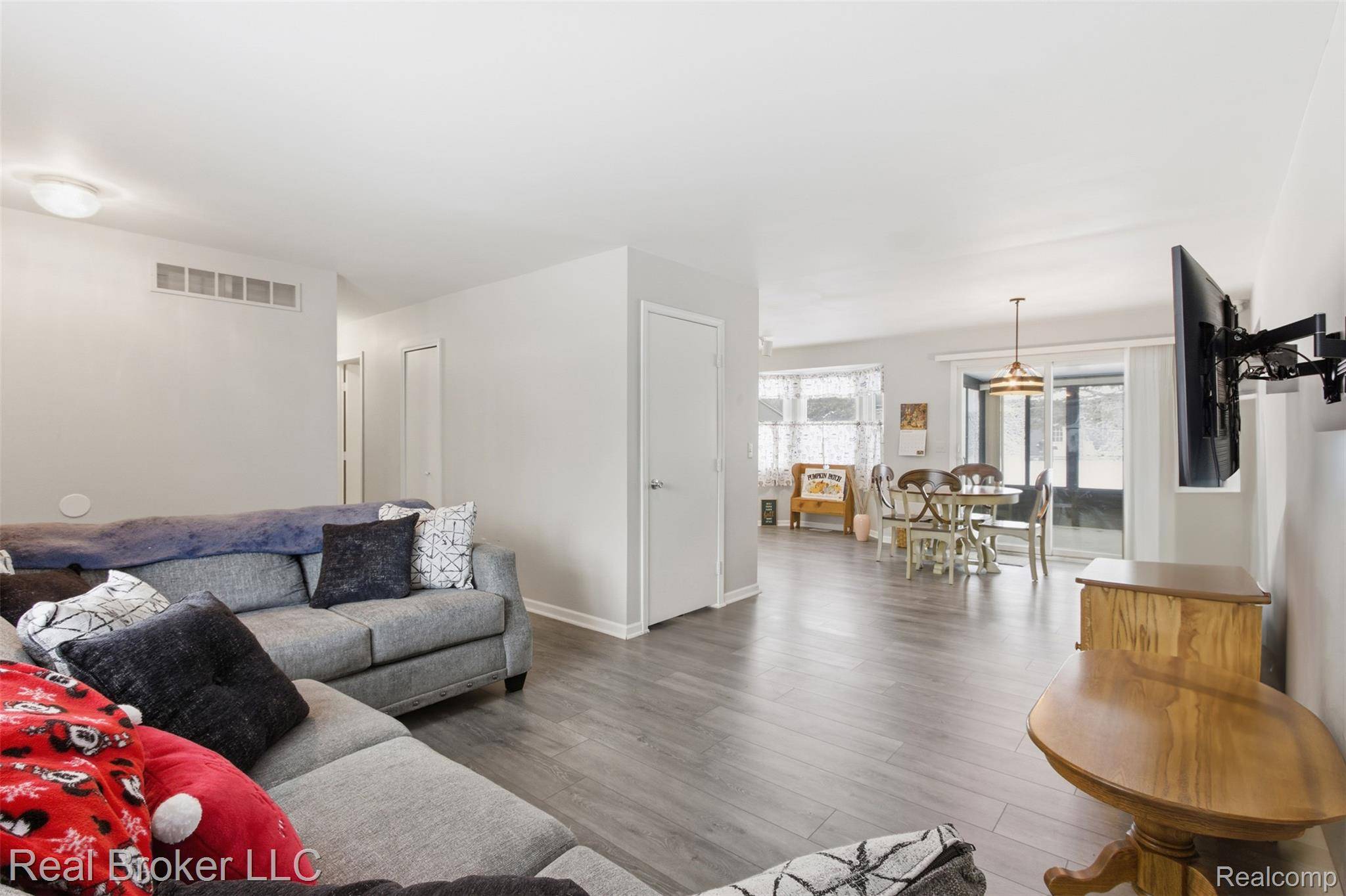 Goodrich, MI 48438,8152 Fox Hollow RD