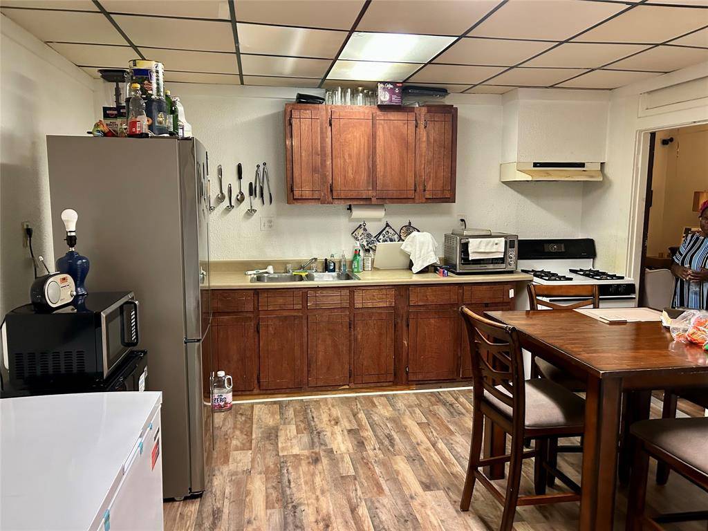 Shreveport, LA 71101,666 Buckelew Street