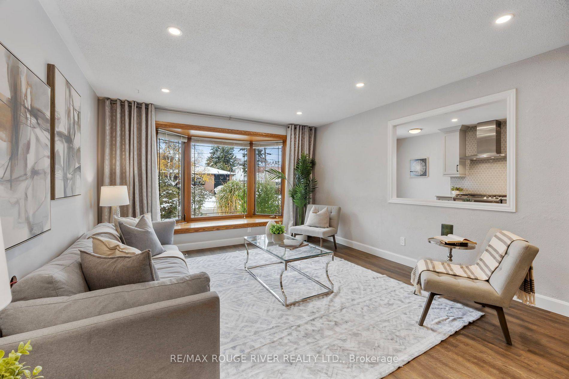 Pickering, ON L1W 2R1,819 Sanok DR