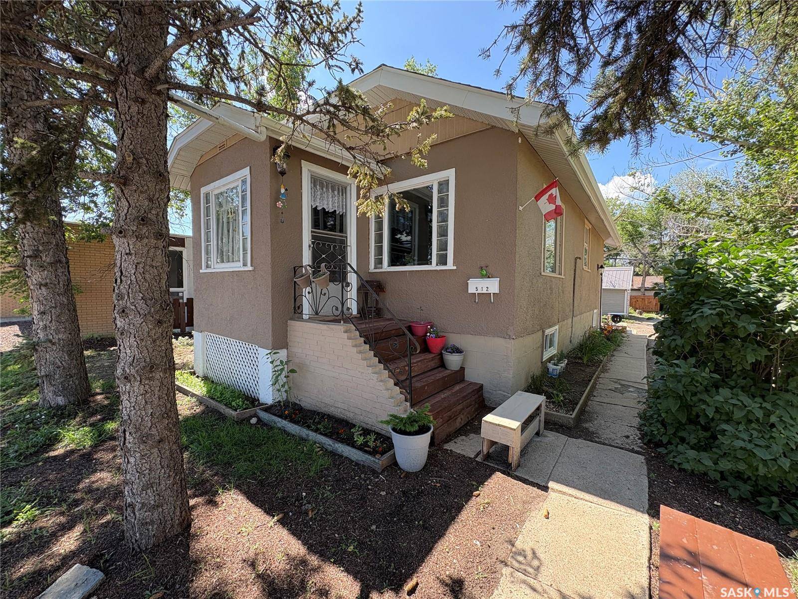 Assiniboia, SK S0H 0B0,512 Centre STREET