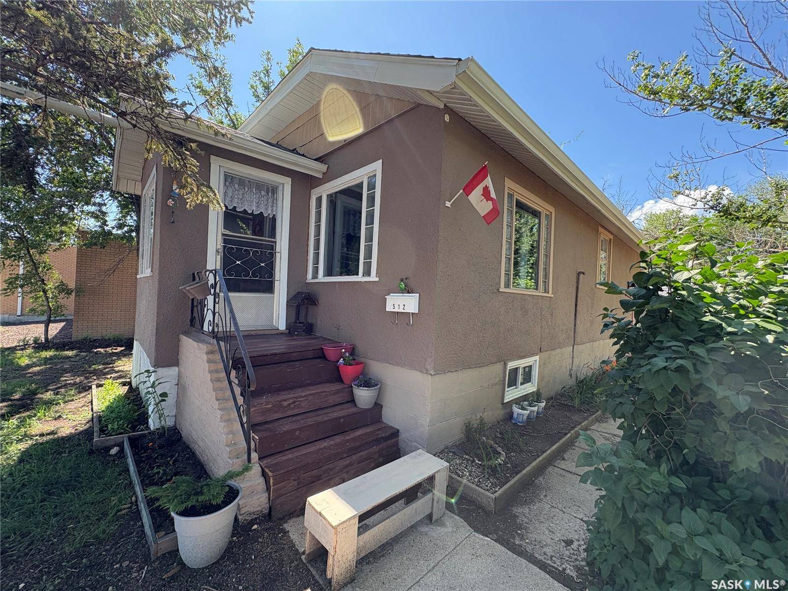 Assiniboia, SK S0H 0B0,512 Centre STREET