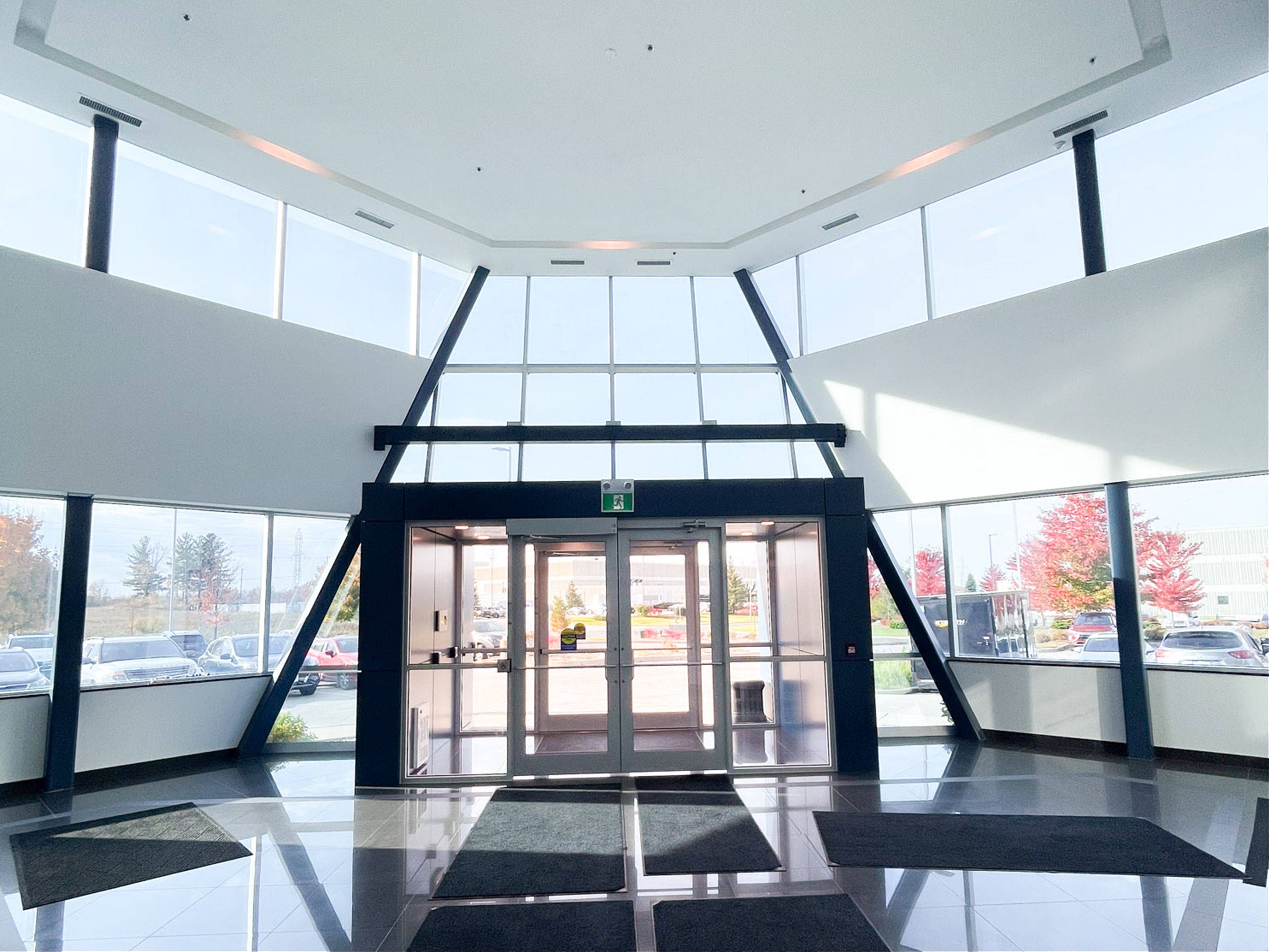 Hamilton, ON L9G 4V5,1295 Cormorant RD #E1