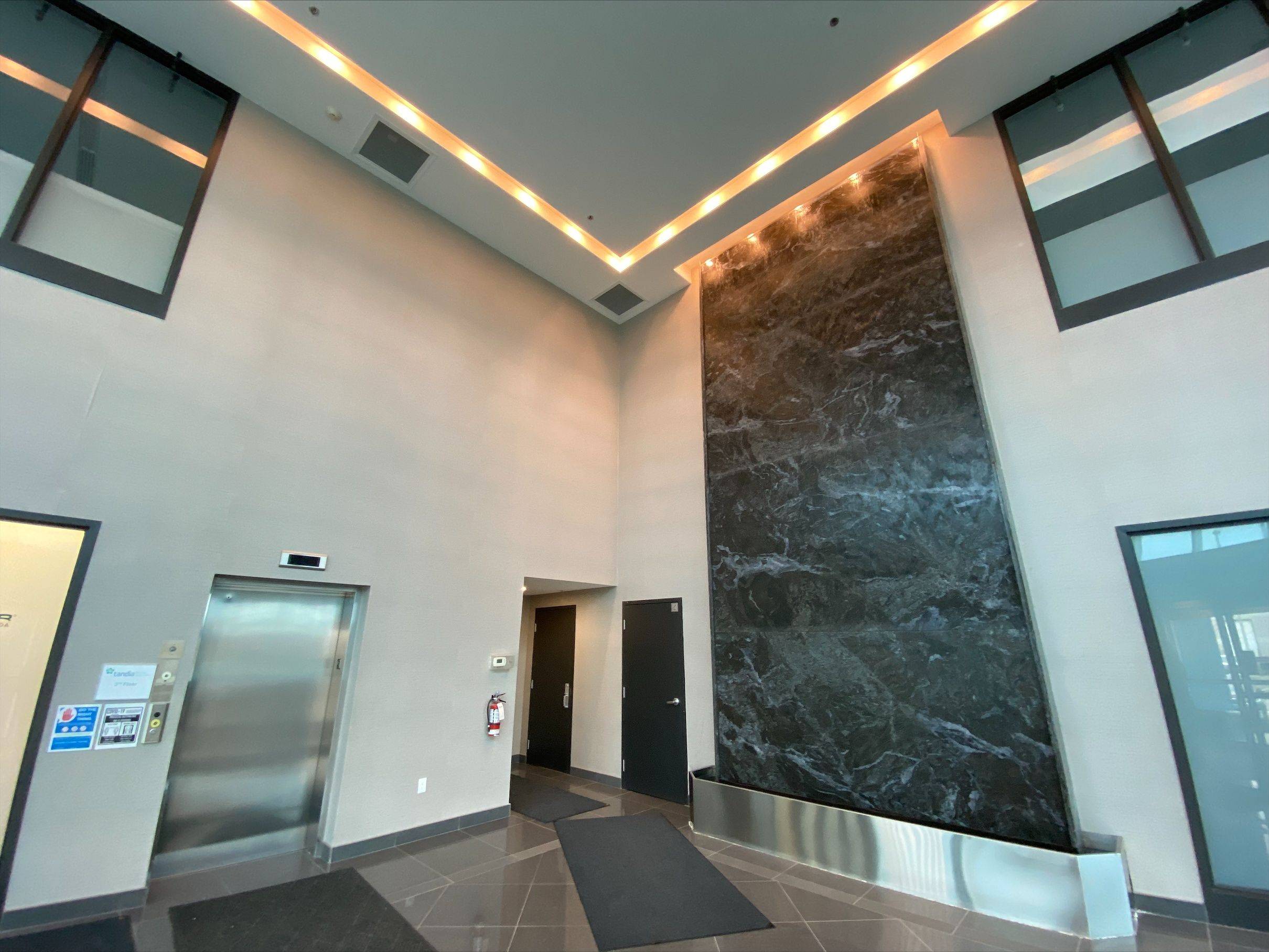 Hamilton, ON L9G 4V5,1295 Cormorant RD #E1