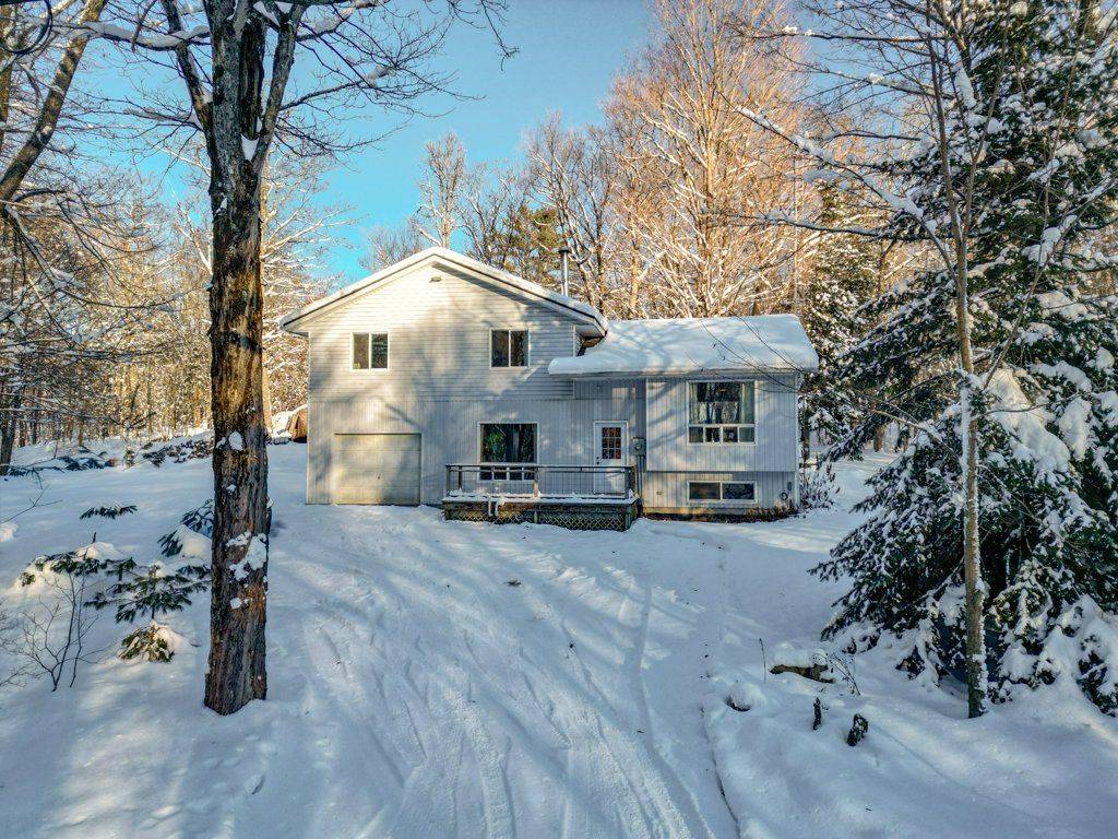 Seguin, ON P2A 2W9,212 Star Lake RD