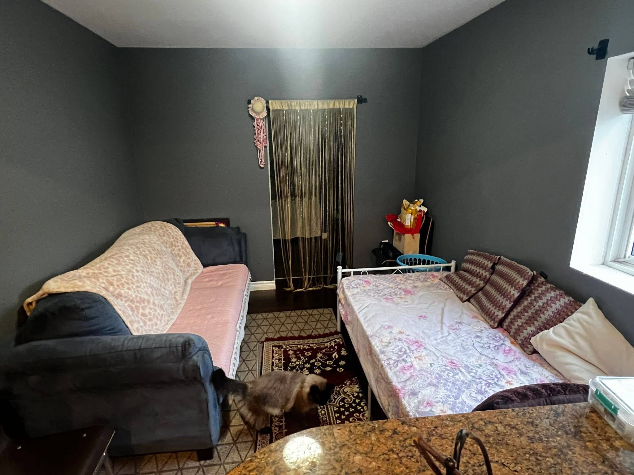 London East, ON N5Z 1T9,772 Hamilton RD