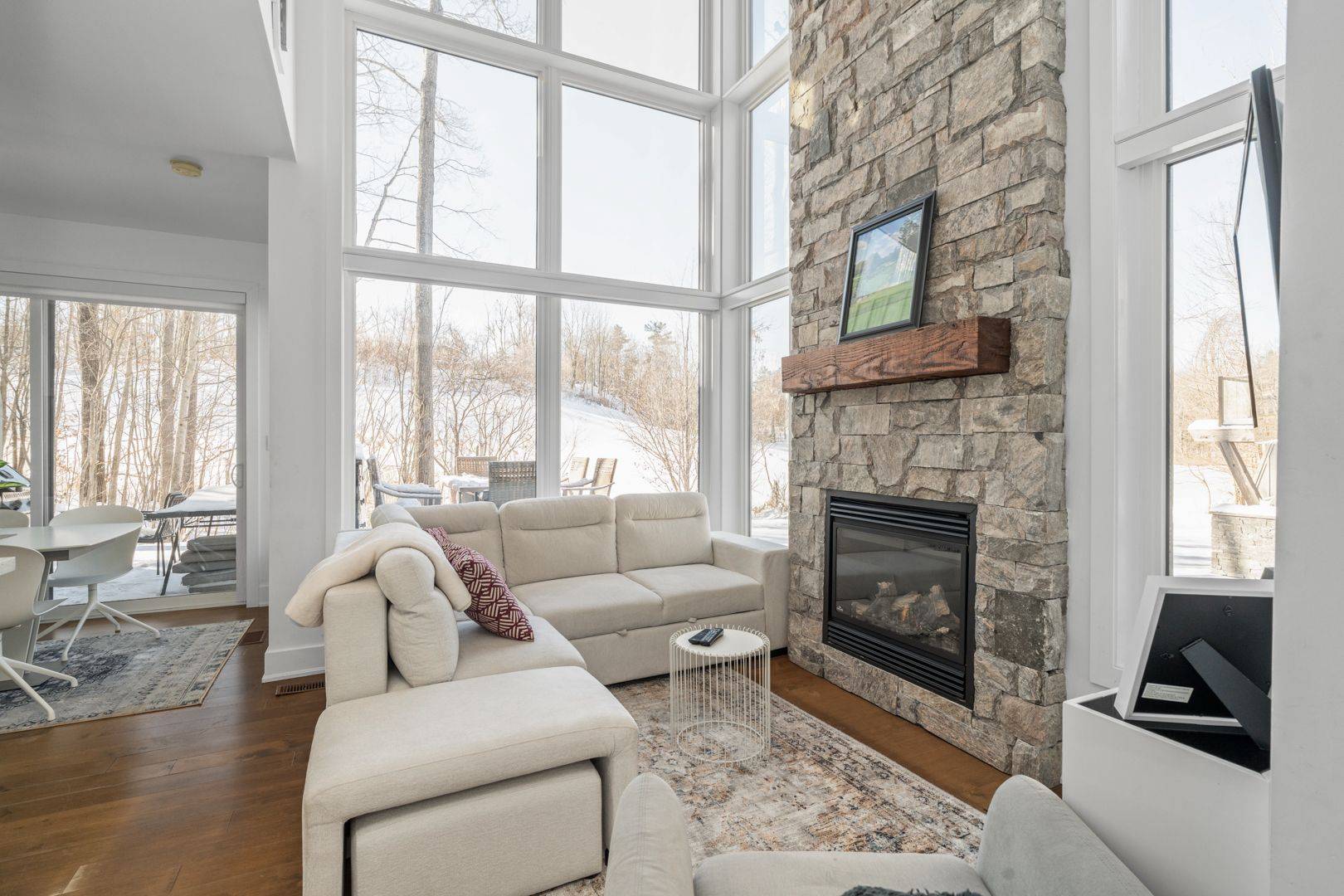 Gravenhurst, ON P1P 0A6,10 Carrick TRL