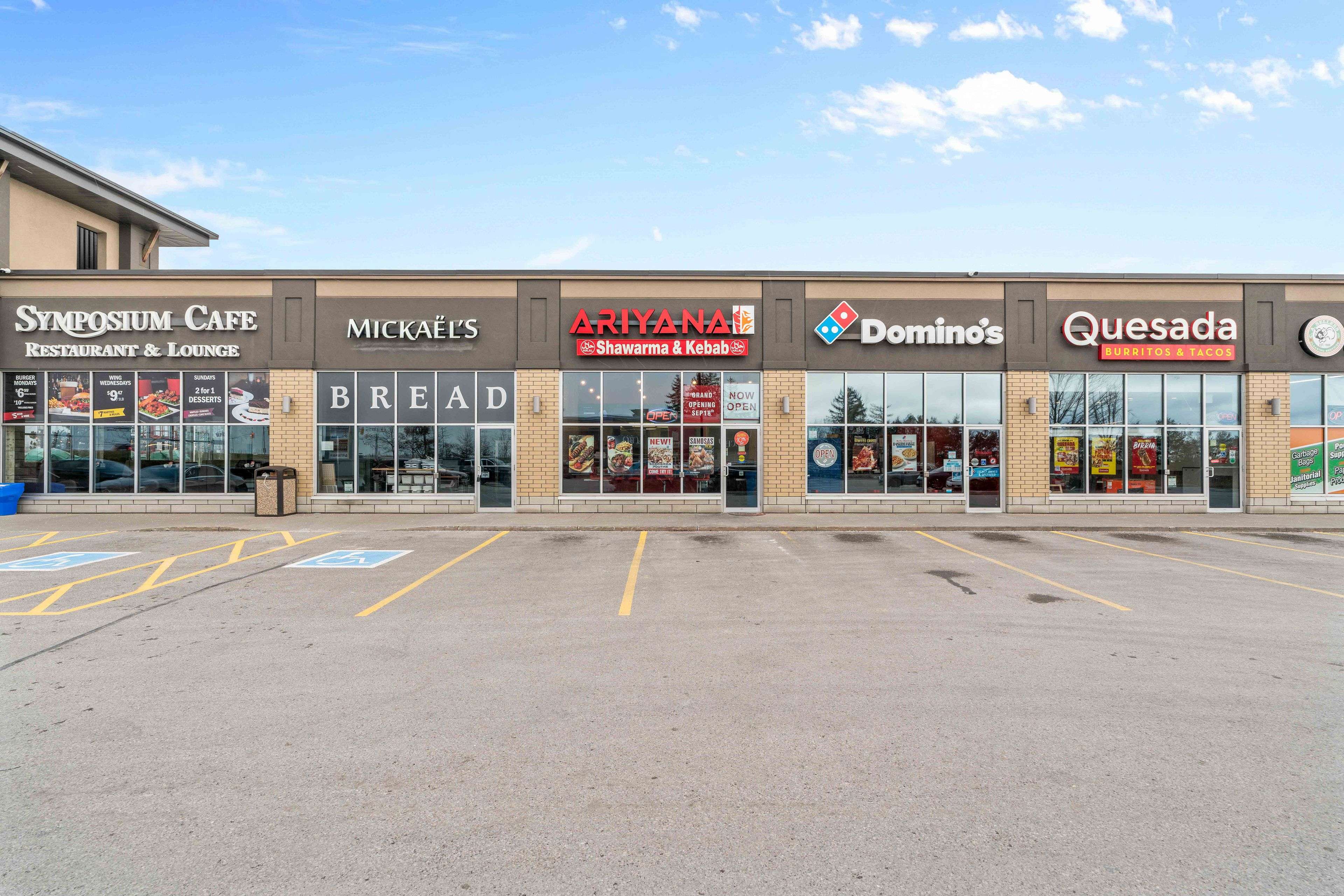 Kawartha Lakes, ON K9V 2Y4,449 Kent ST W #F7