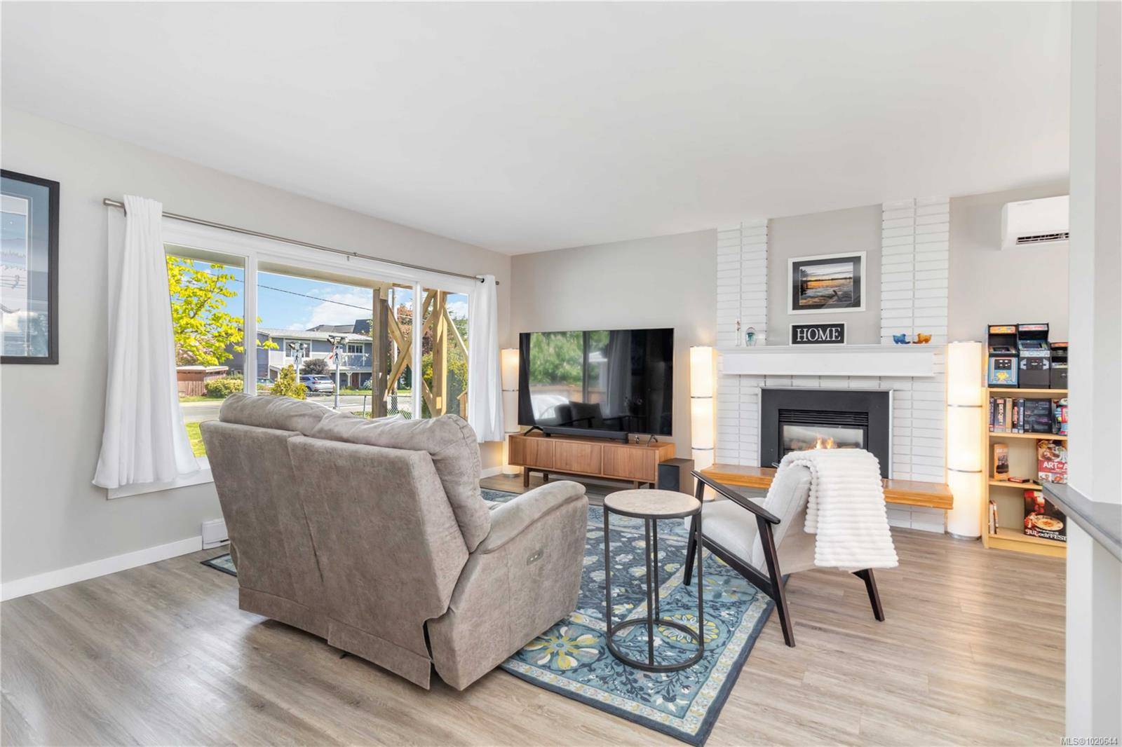 Sidney, BC V8L 2A8,2255 Henry Ave