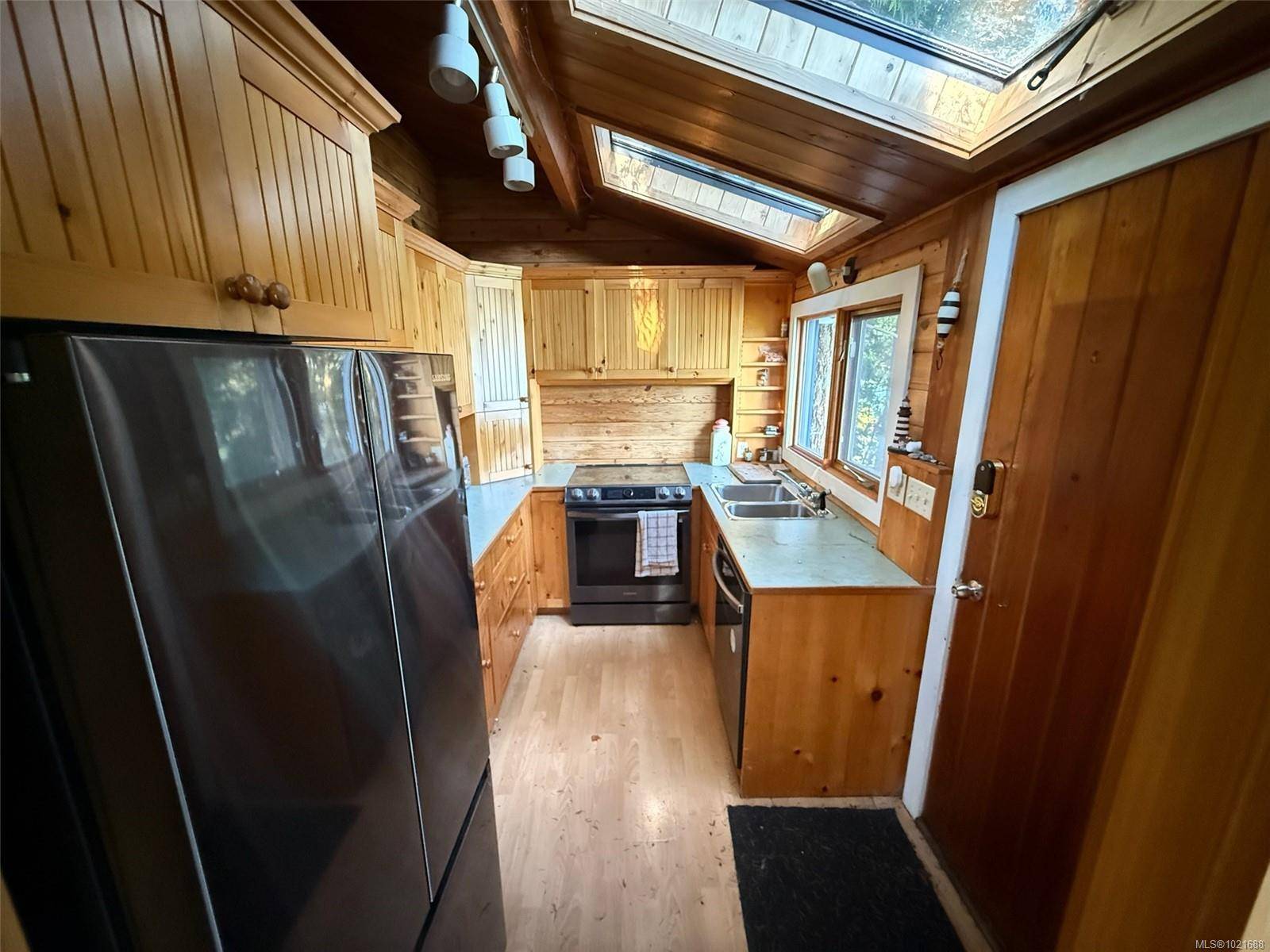 Salt Spring, BC V8K 1V6,221 Isabella Point Rd