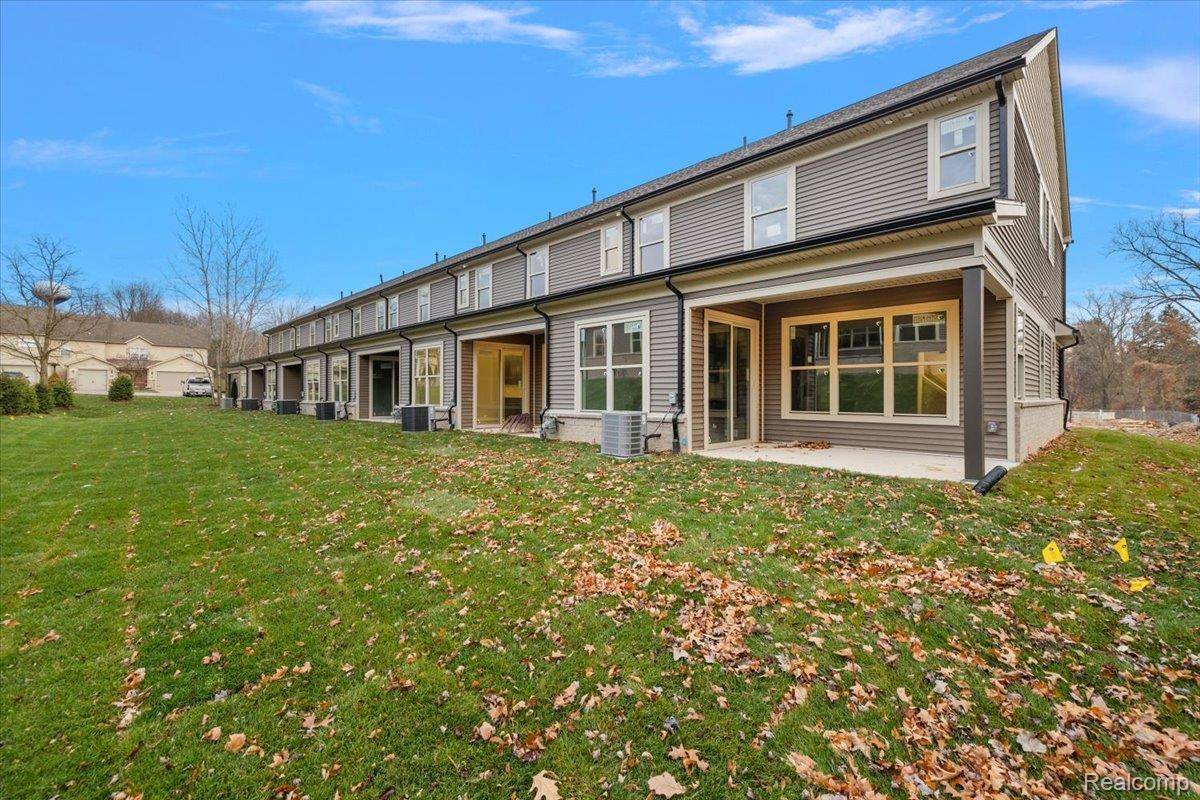 Brighton, MI 48116,11374 Langfeld SPUR