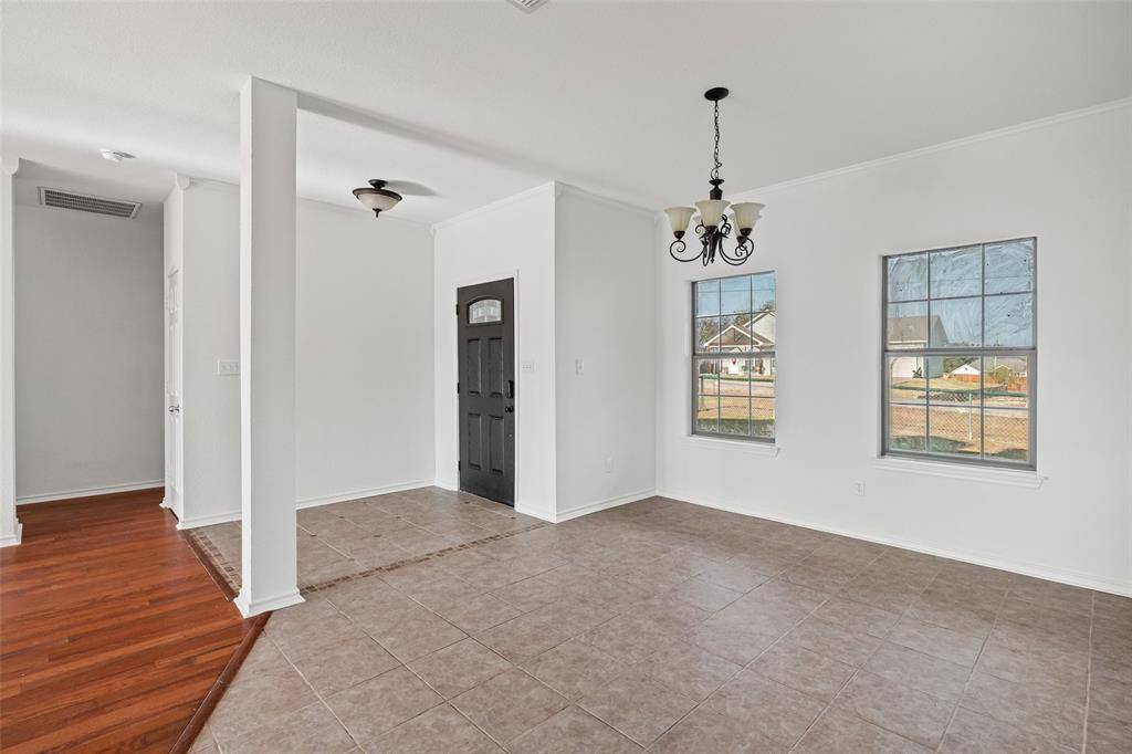 Granbury, TX 76048,1309 W Chippewa Trail