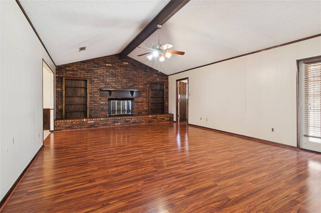 Howe, TX 75459,941 Maple Street