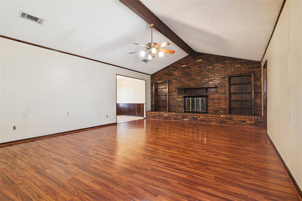 Howe, TX 75459,941 Maple Street