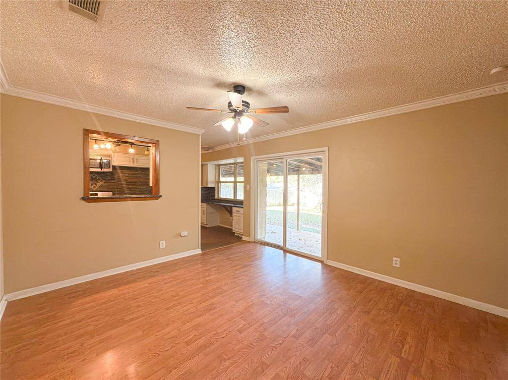 Arlington, TX 76013,2721 Buffalo Drive