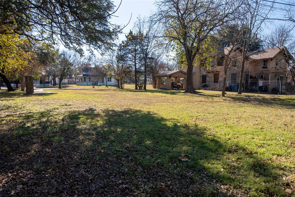 Denison, TX 75020,1123 W Sears Street