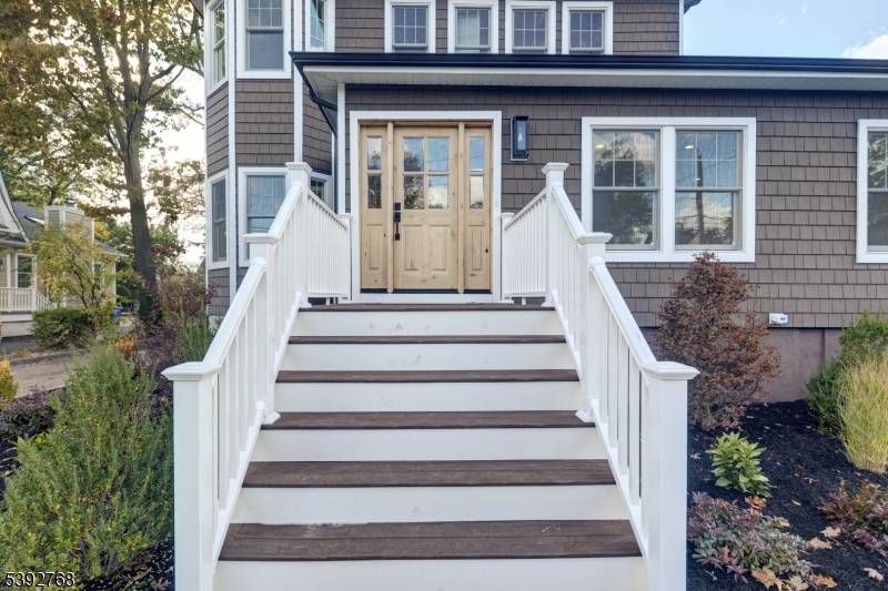 Westfield Town, NJ 07090,522 Boulevard