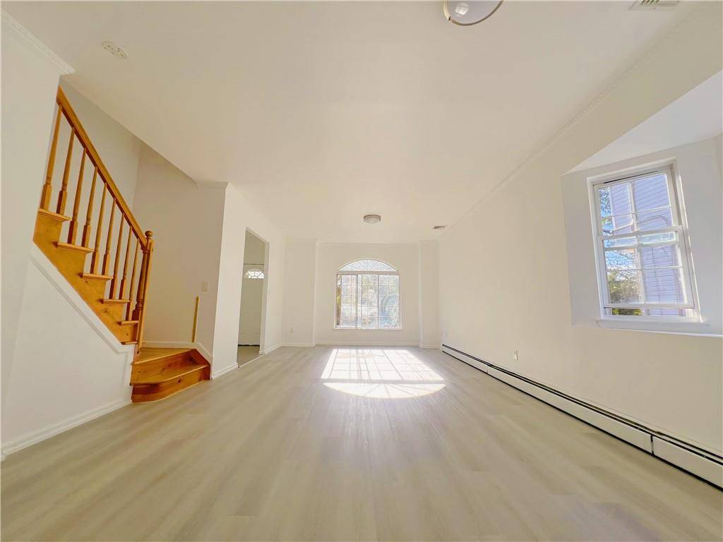 Staten  Island, NY 10305,431 Patterson AVE