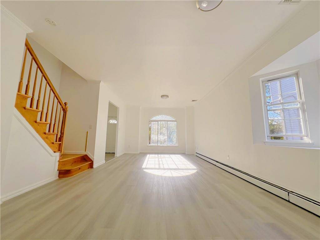 Staten  Island, NY 10305,431 Patterson AVE