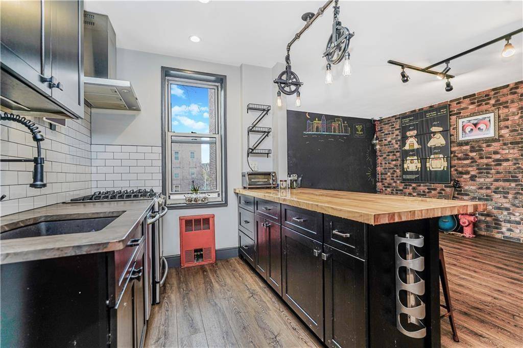 9707 4th AVE #4P, Brooklyn, NY 11209