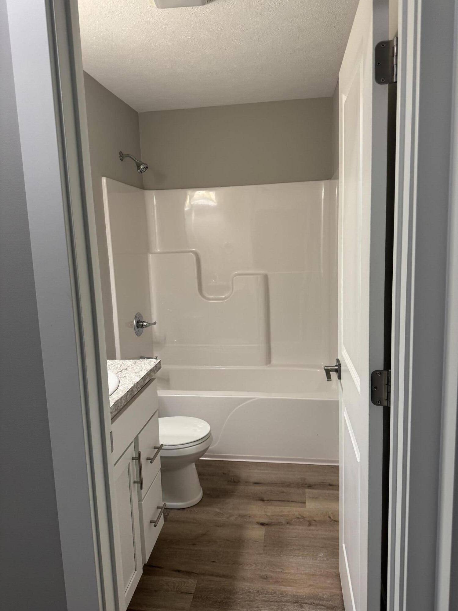 Muskegon, MI 49441,1352 6th ST