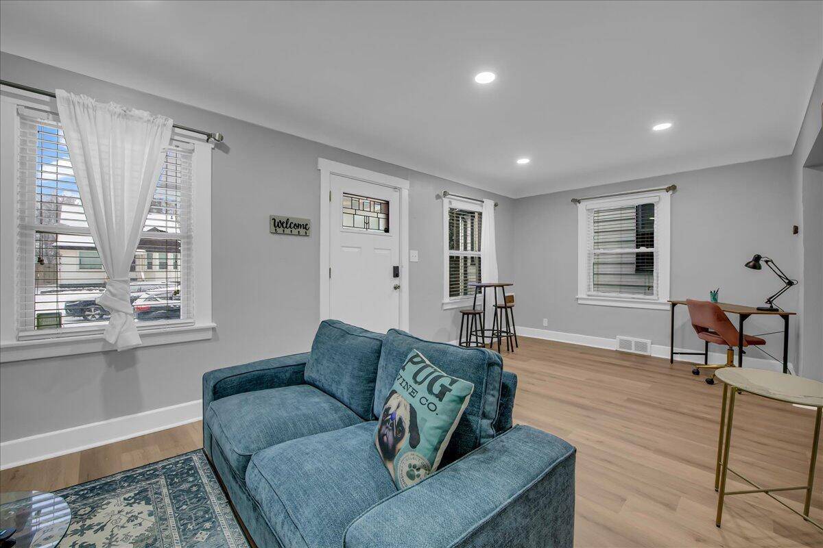 Hazel Park, MI 48030,382 W Hayes AVE