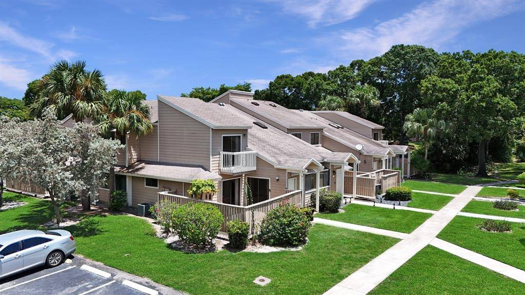 North Lauderdale, FL 33068,7213 Sportsmans Dr #7213