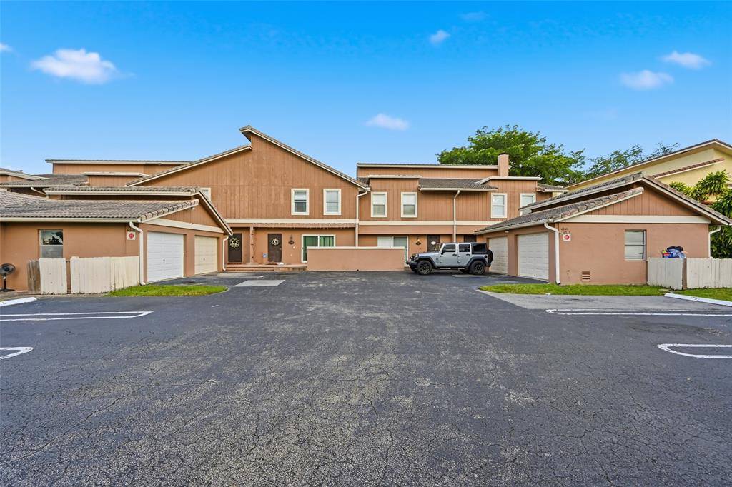 Coral Springs, FL 33065,4337 Coral Springs Dr #1H