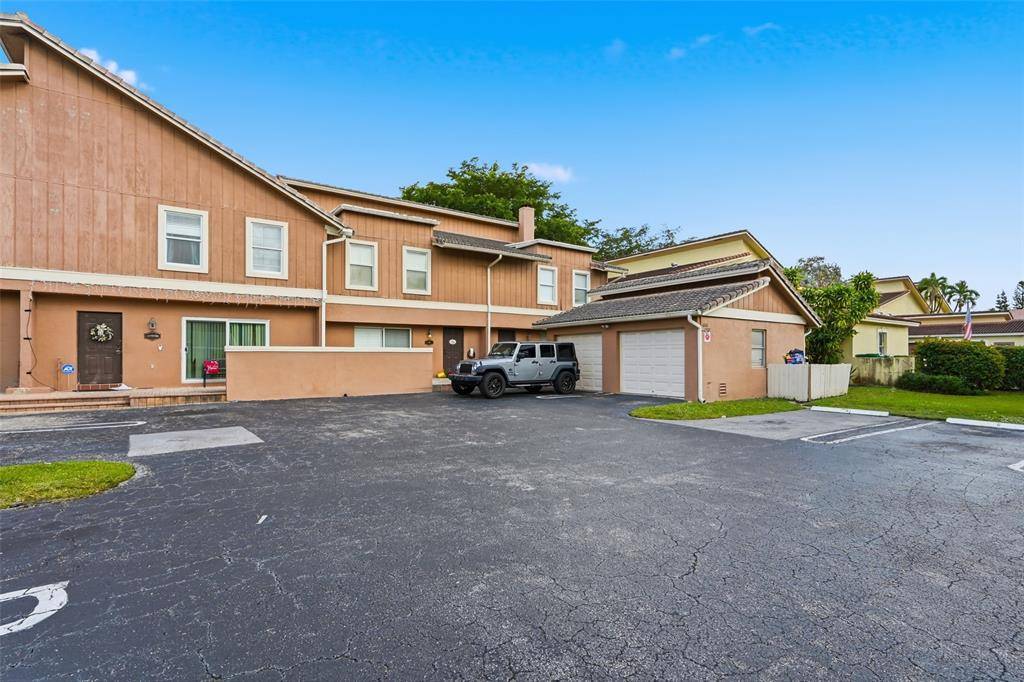 Coral Springs, FL 33065,4337 Coral Springs Dr #1H