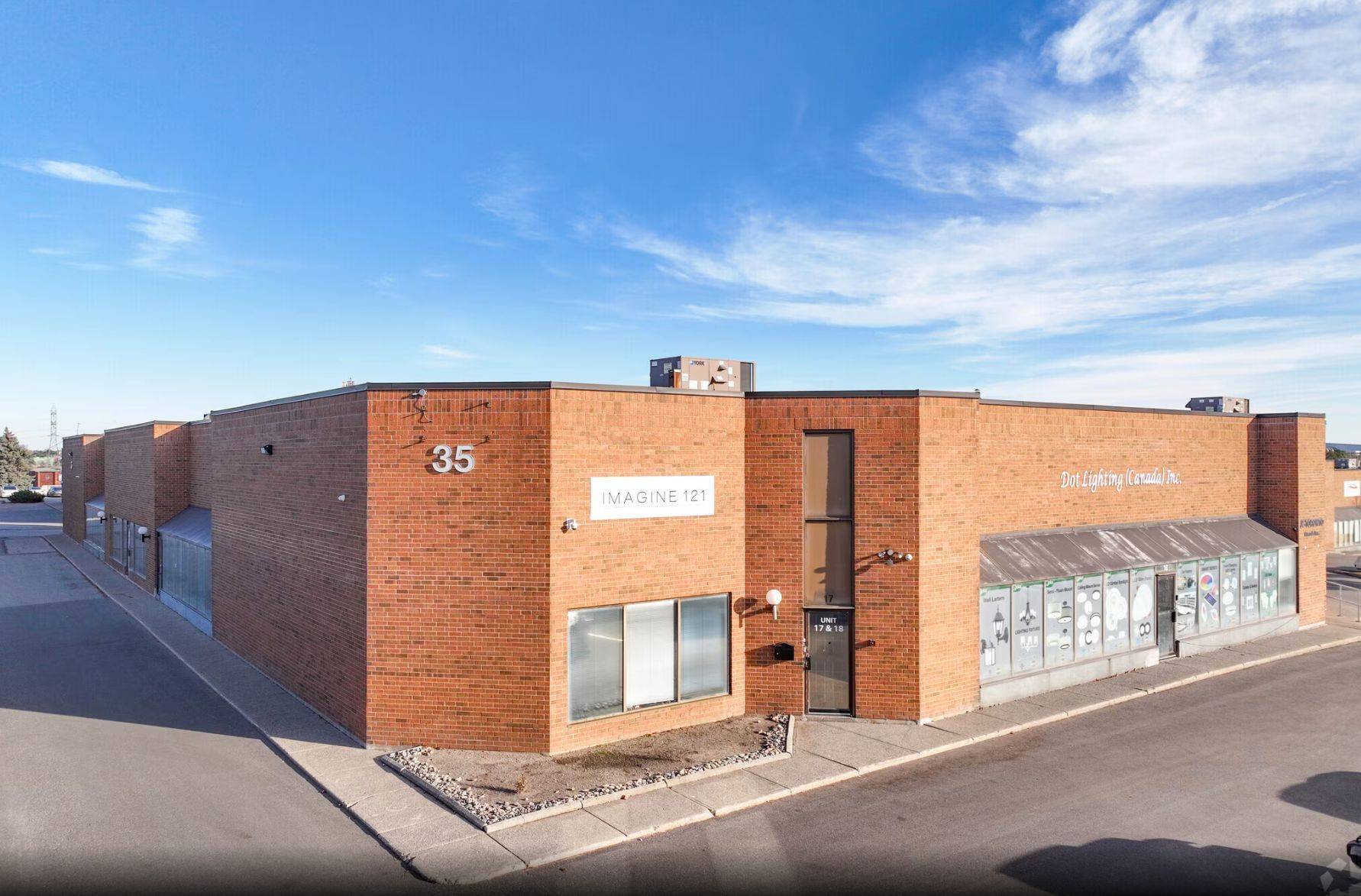 Markham, ON L3R 8N4,35 Riviera DR #14