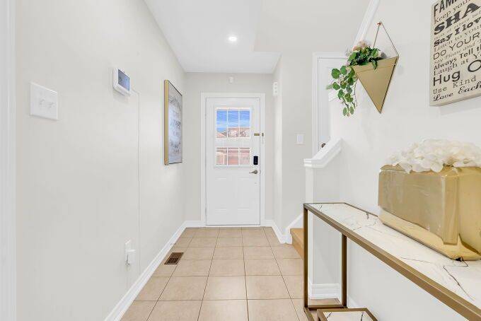 Burlington, ON L7M 0J7,4693 Thomas Alton BLVD