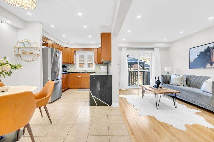 Burlington, ON L7M 0J7,4693 Thomas Alton BLVD