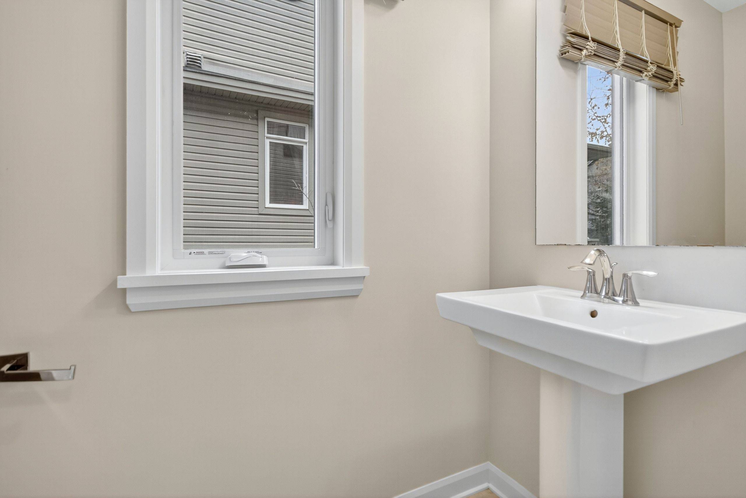 Carp - Huntley Ward, ON K0A 1L0,147 Salisbury ST