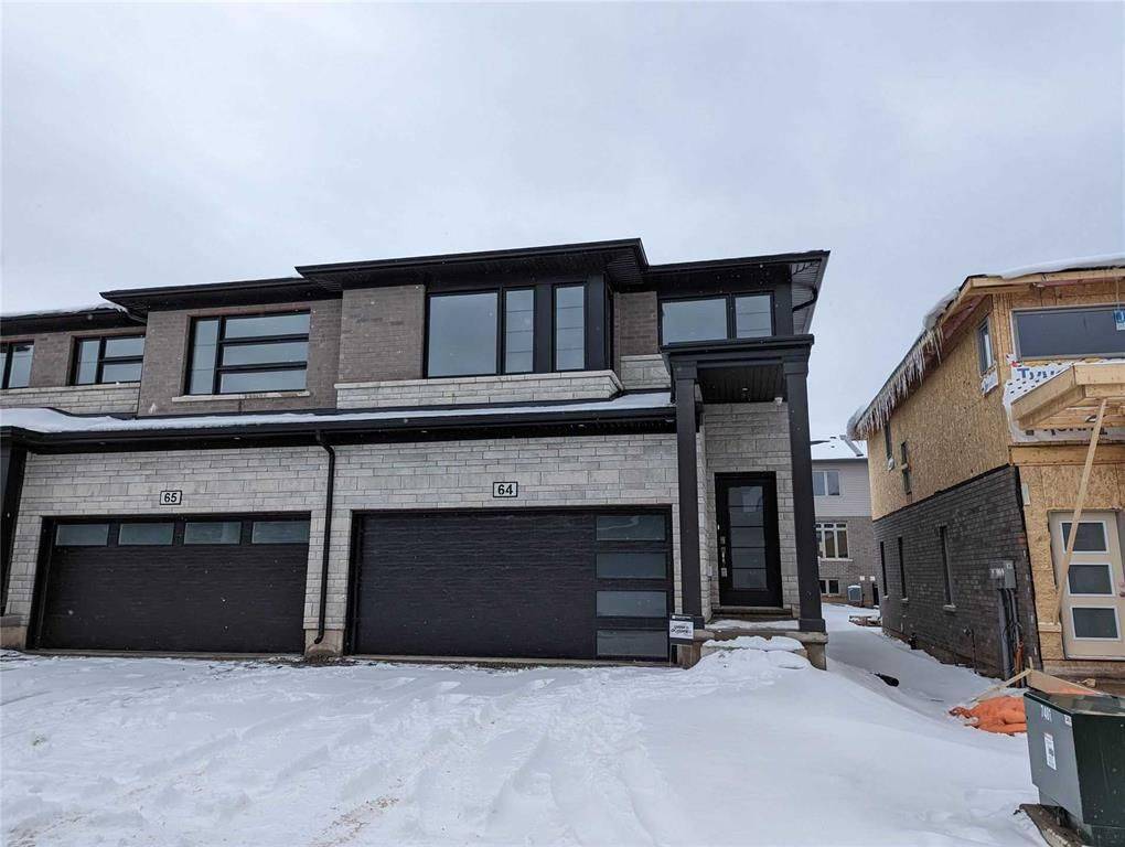 Niagara Falls, ON L2E 0B8,4552 PORTAGE RD #64
