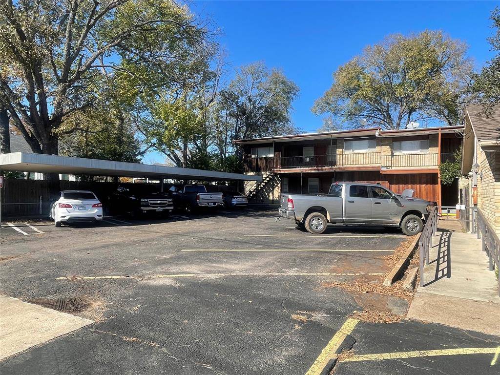 Weatherford, TX 76086,322 S Waco Street