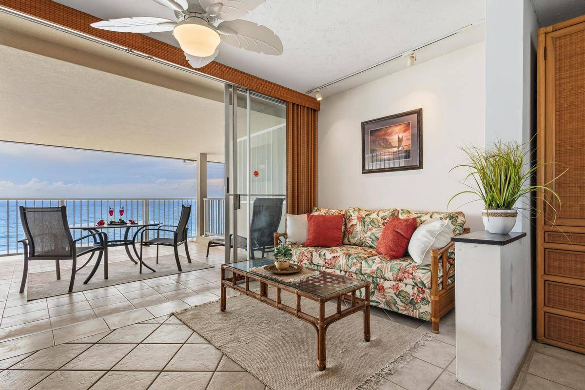 Kailua-kona, HI 96740,77-6452 KONA MAGIC SANDS #203