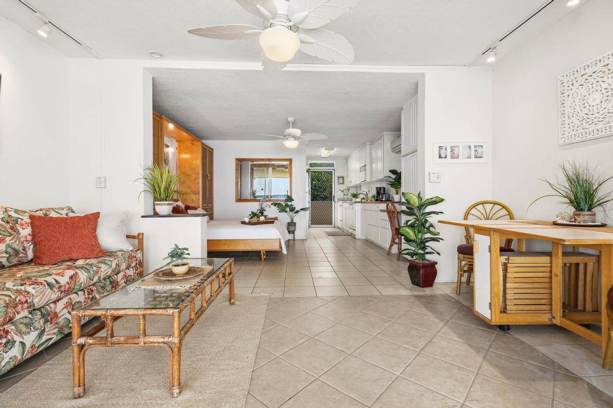 Kailua-kona, HI 96740,77-6452 KONA MAGIC SANDS #203