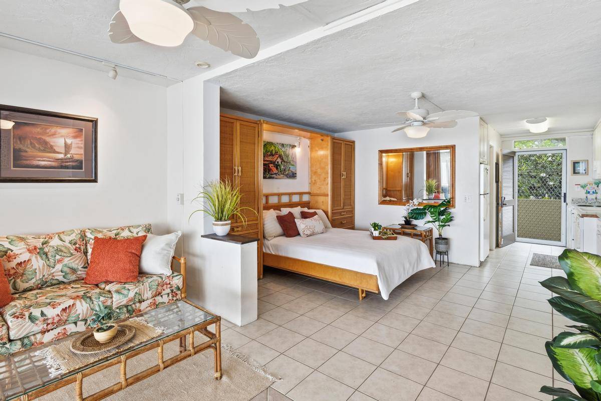 Kailua-kona, HI 96740,77-6452 KONA MAGIC SANDS #203