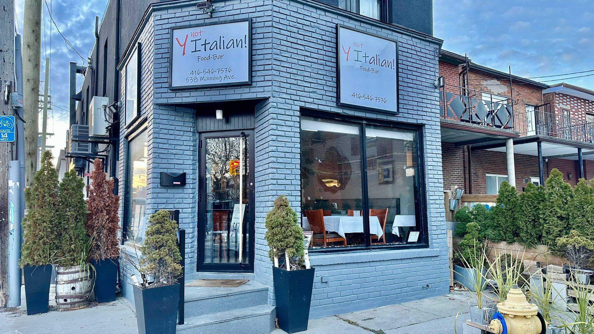 Toronto C02, ON M6G 2V9,538 Manning AVE