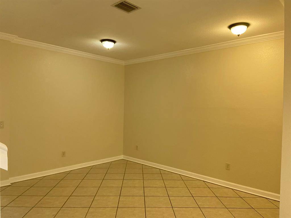 Hollywood, FL 33027,15637 SW 41st St