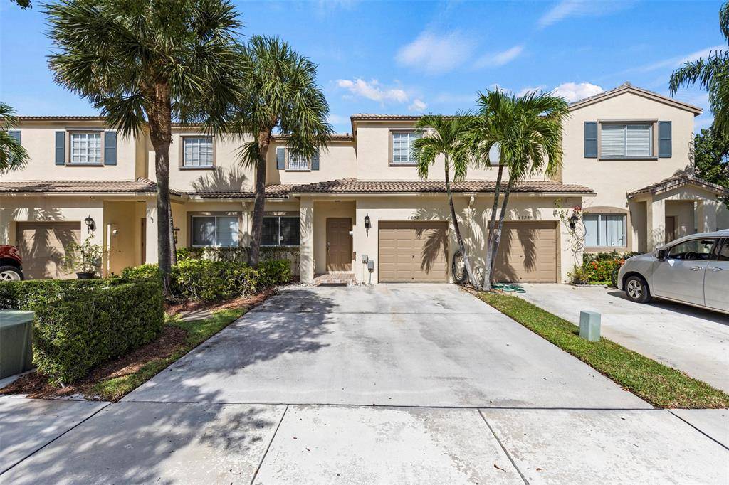 Coconut Creek, FL 33073,4722 Lago Vista Dr #4722