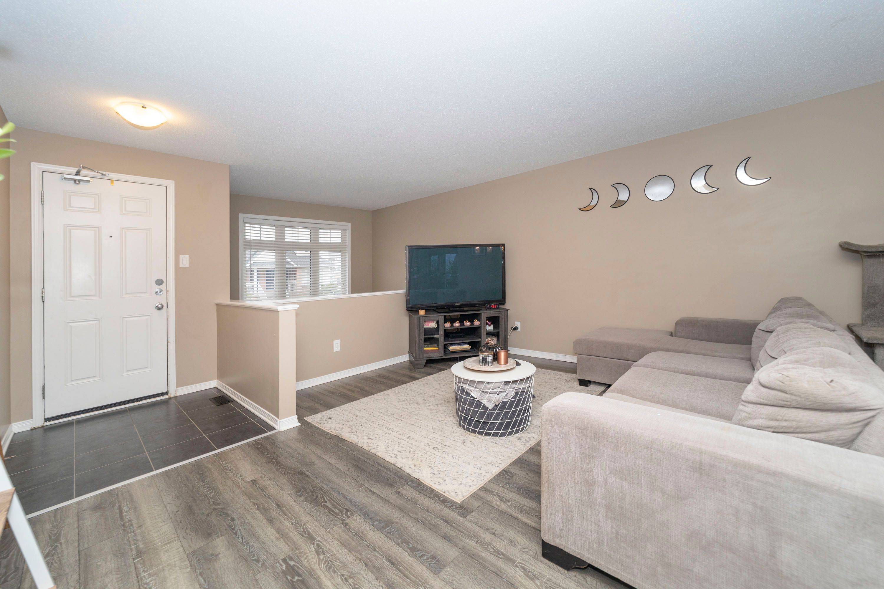 Orleans - Convent Glen And Area, ON K1W 0G3,309 Galston Private