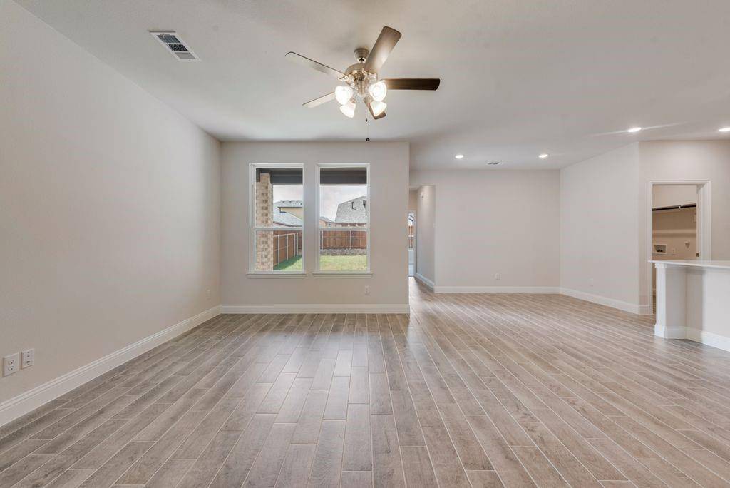 Anna, TX 75409,717 Amenduni Lane