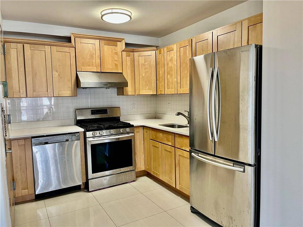 Rego Park, NY 11374,6538 Austin ST #4F