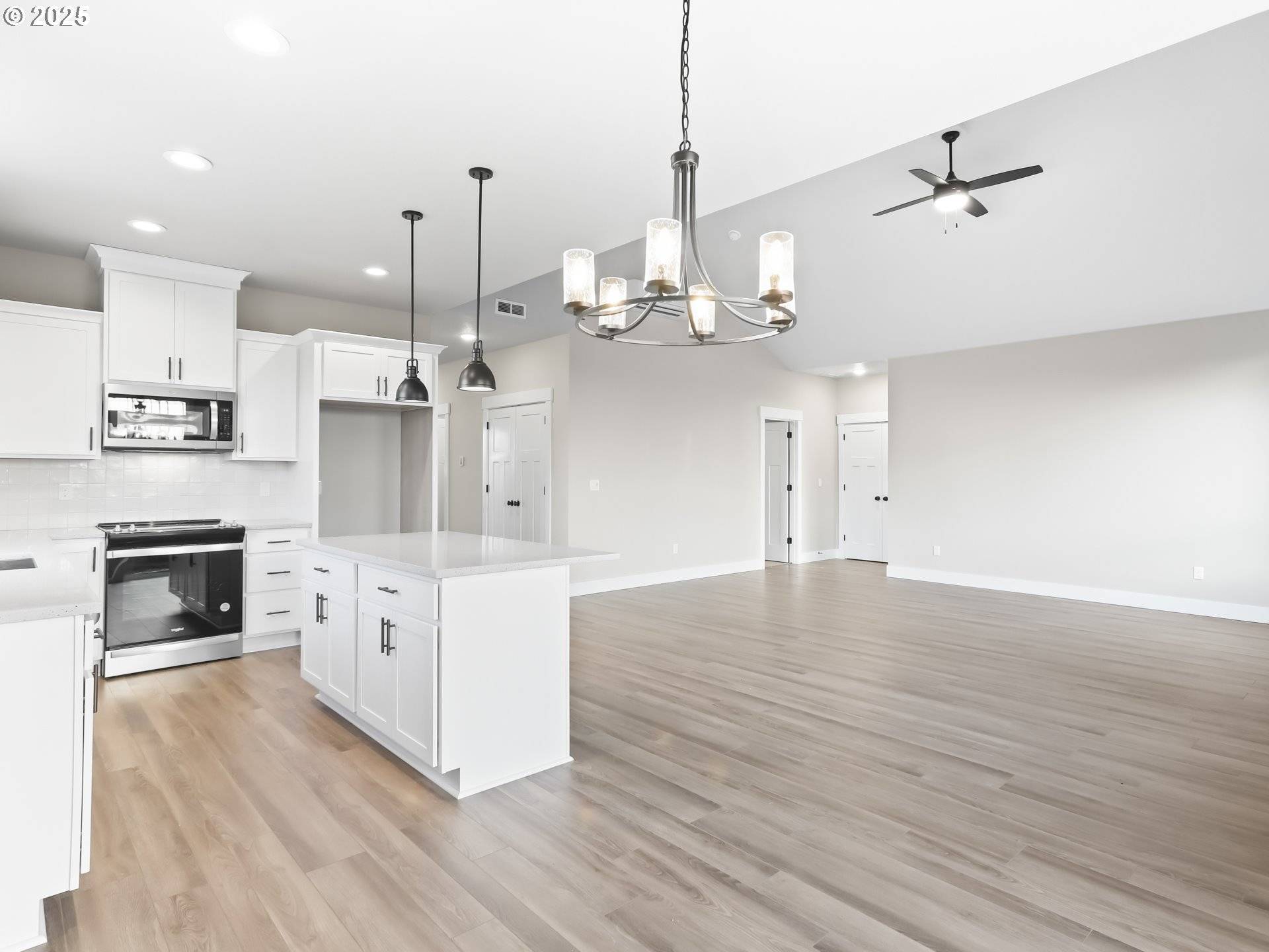 La Center, WA 98629,2239 E OTTER LOOP #59