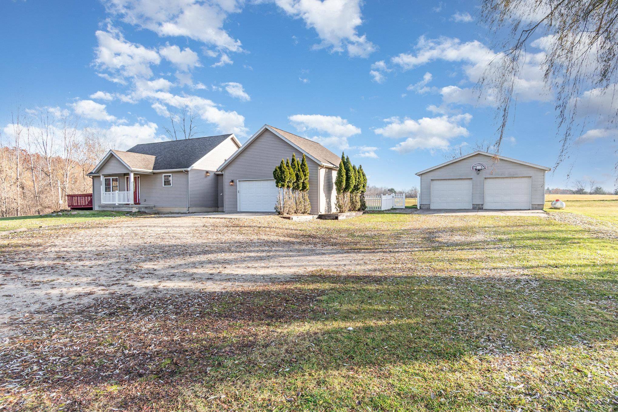 Riverdale, MI 48877,2150 N Douglas RD